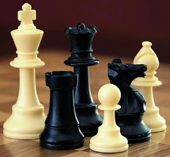 (chess pieces)